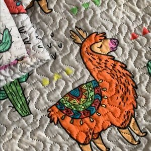 King size 3 piece Llama quilt set